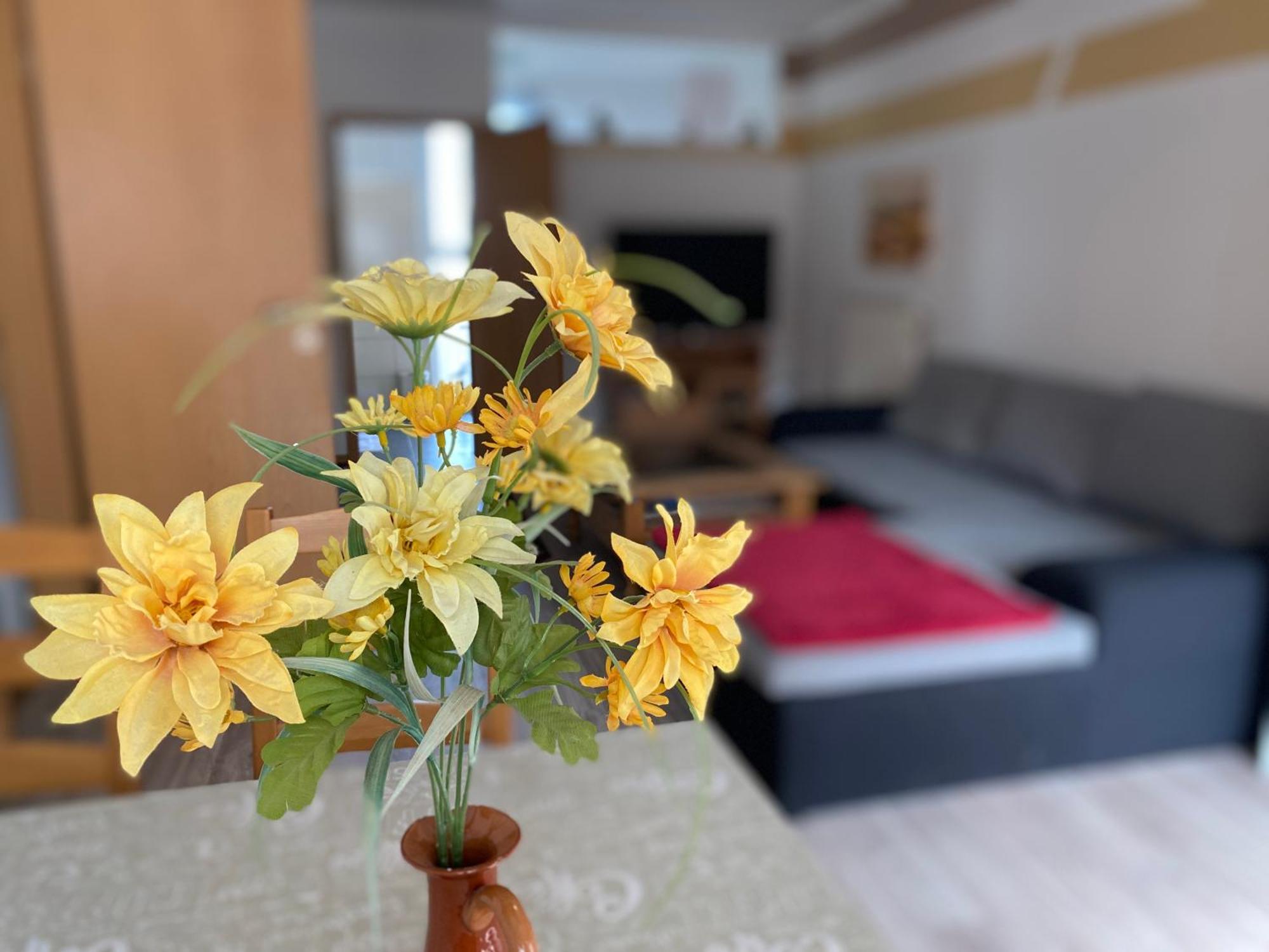 Ferienwohnung Weisskopf Alkersleben Екстер'єр фото
